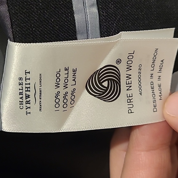 Charles Tyrwhitt -46R - Charcoal Suit (Jacket & Pants) -- NWOT - Never Worn!! - Picture 11 of 15